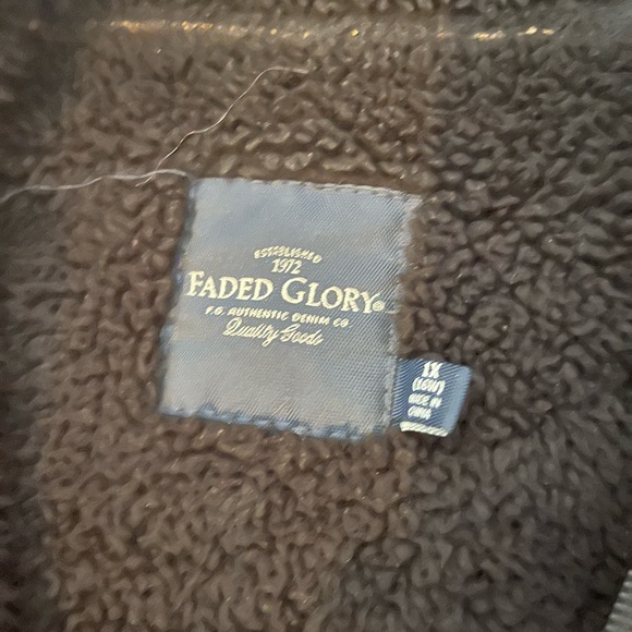 zip up cheetah - Picture 5 of 5